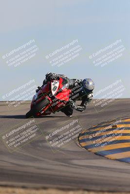 media/Dec-15-2023-Apex Assassins (Fri) [[91f19fb1c7]]/Trackday 1/Session 4 (Turn 12)/